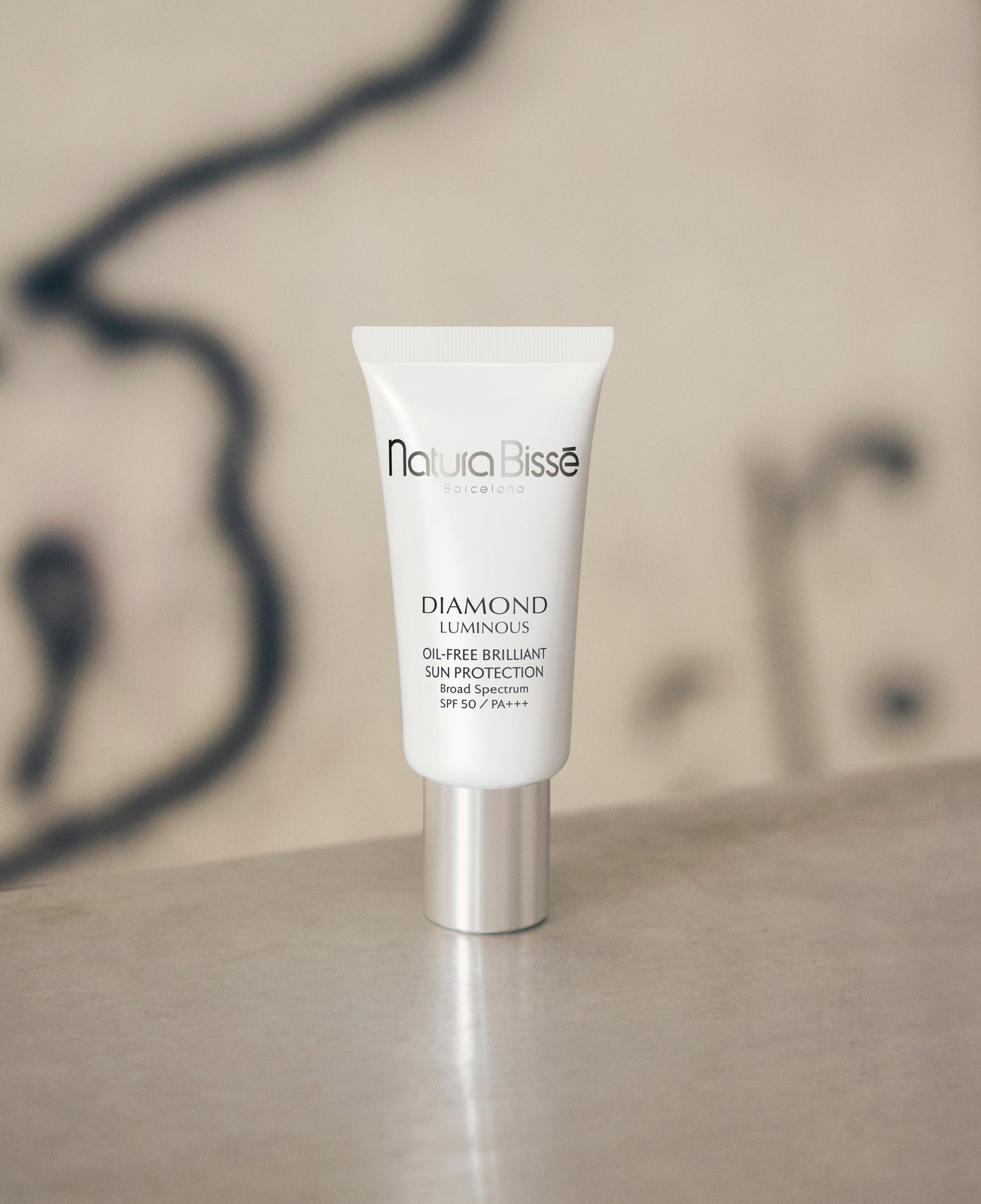 Diamond Luminous SPF50 Oil-Free