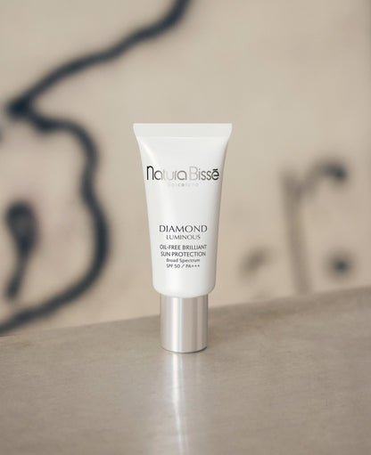 Diamond Luminous SPF50 Oil-Free